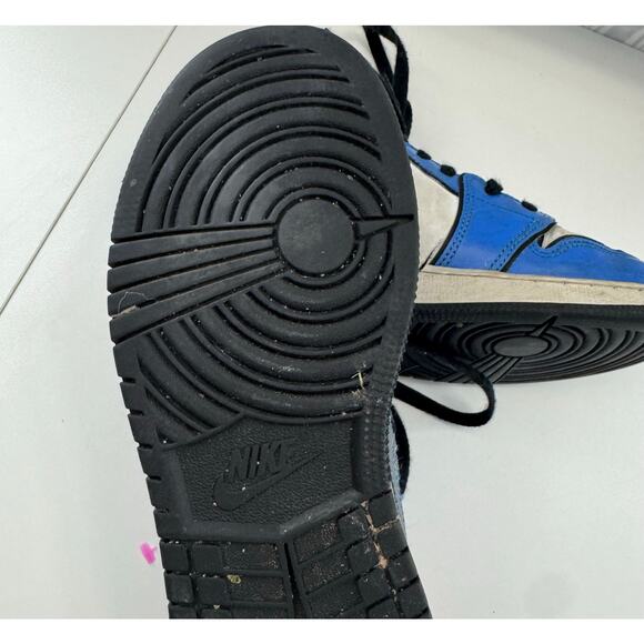 Authentic Nike Air Jordan 1 Retro High OG Obsidian Blue Athletic Shoe Youth 5 - Picture 6 of 9